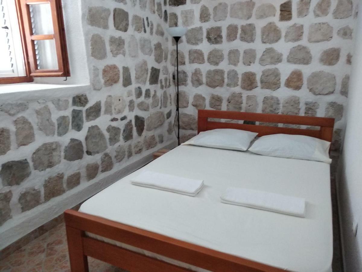 Old House Perast Appartement Buitenkant foto