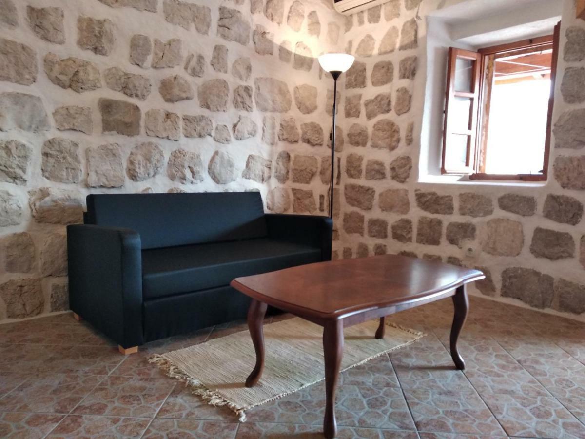 Old House Perast Appartement Buitenkant foto